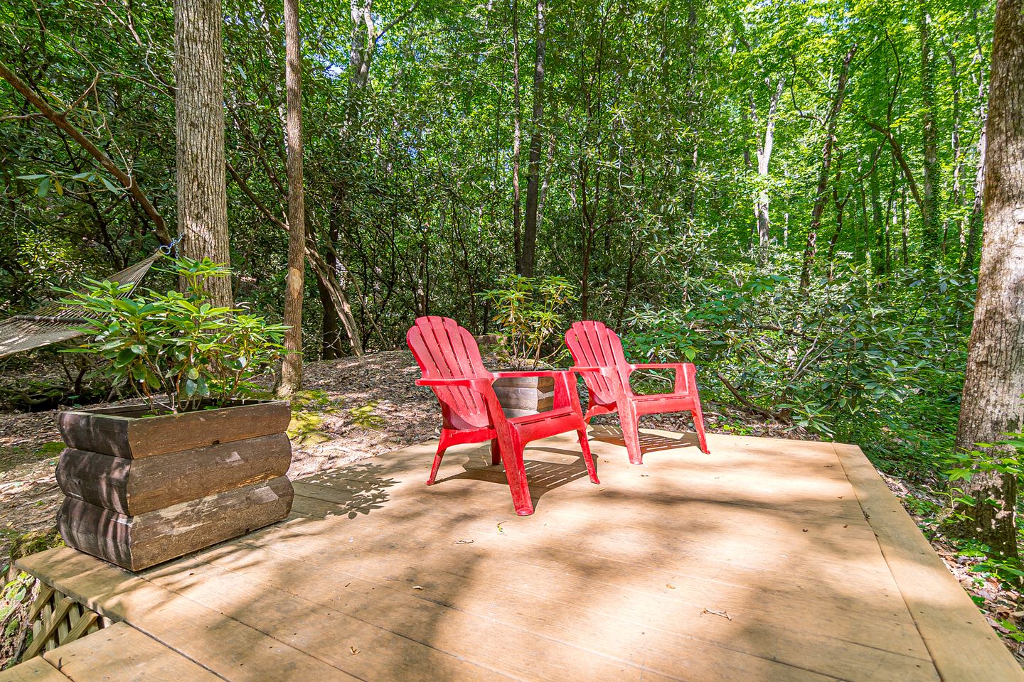 Creekfront Cabin Amazing for Families in Helen, Georgia