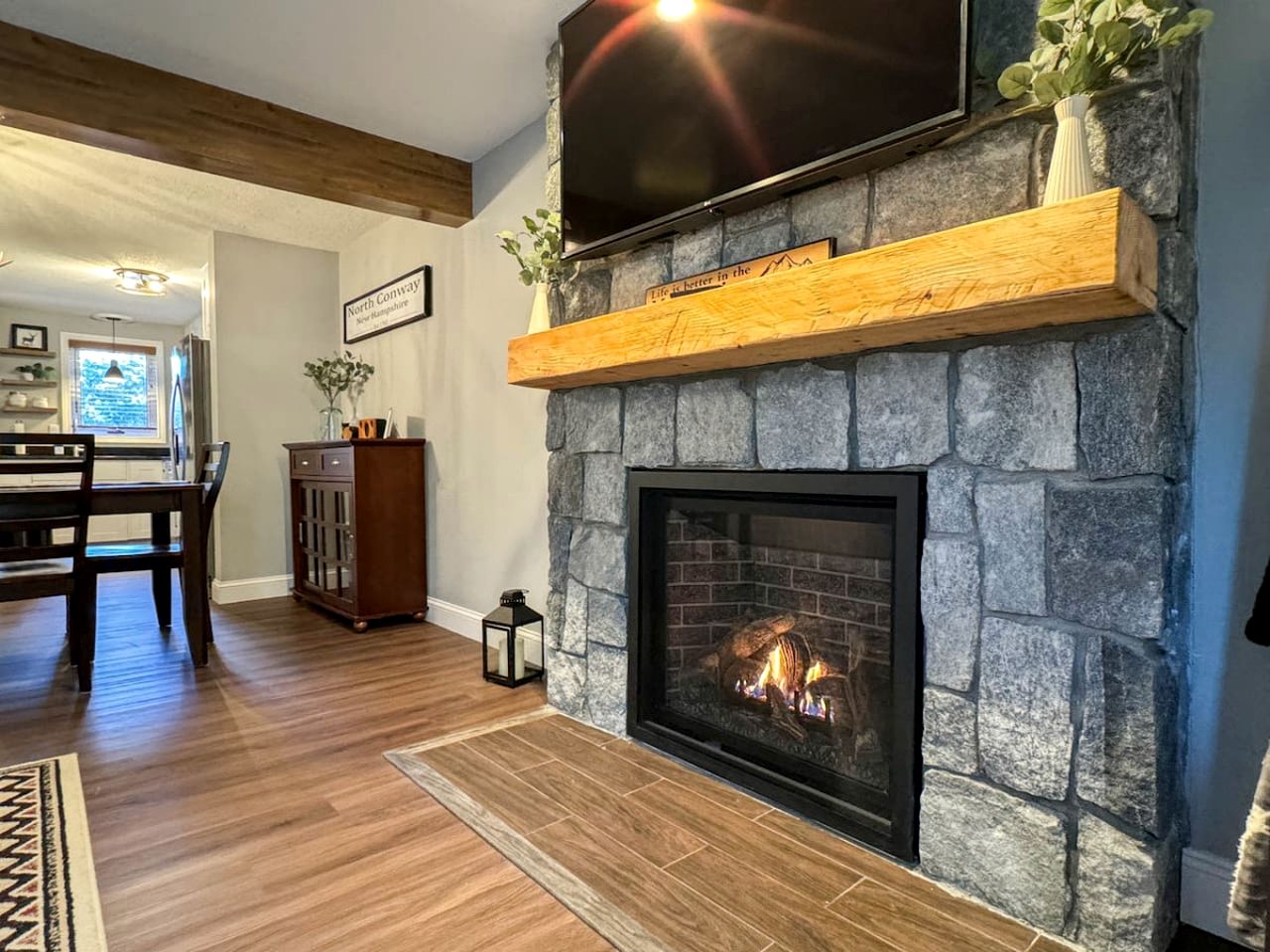 Creekfront Cozy Cottage with Games in North Conway, New Hampshire