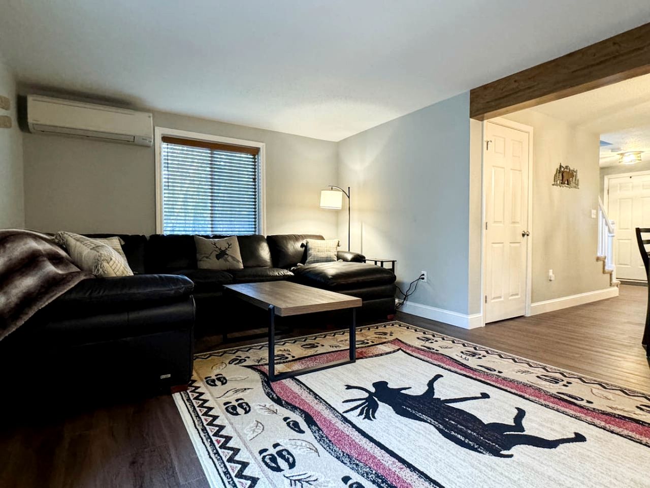 Creekfront Cozy Cottage with Games in North Conway, New Hampshire