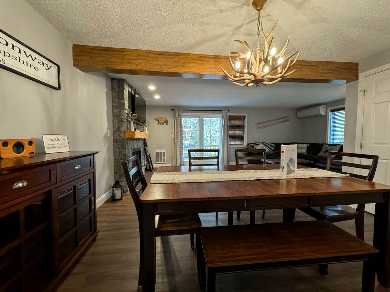 Creekfront Cozy Cottage with Games in North Conway, New Hampshire