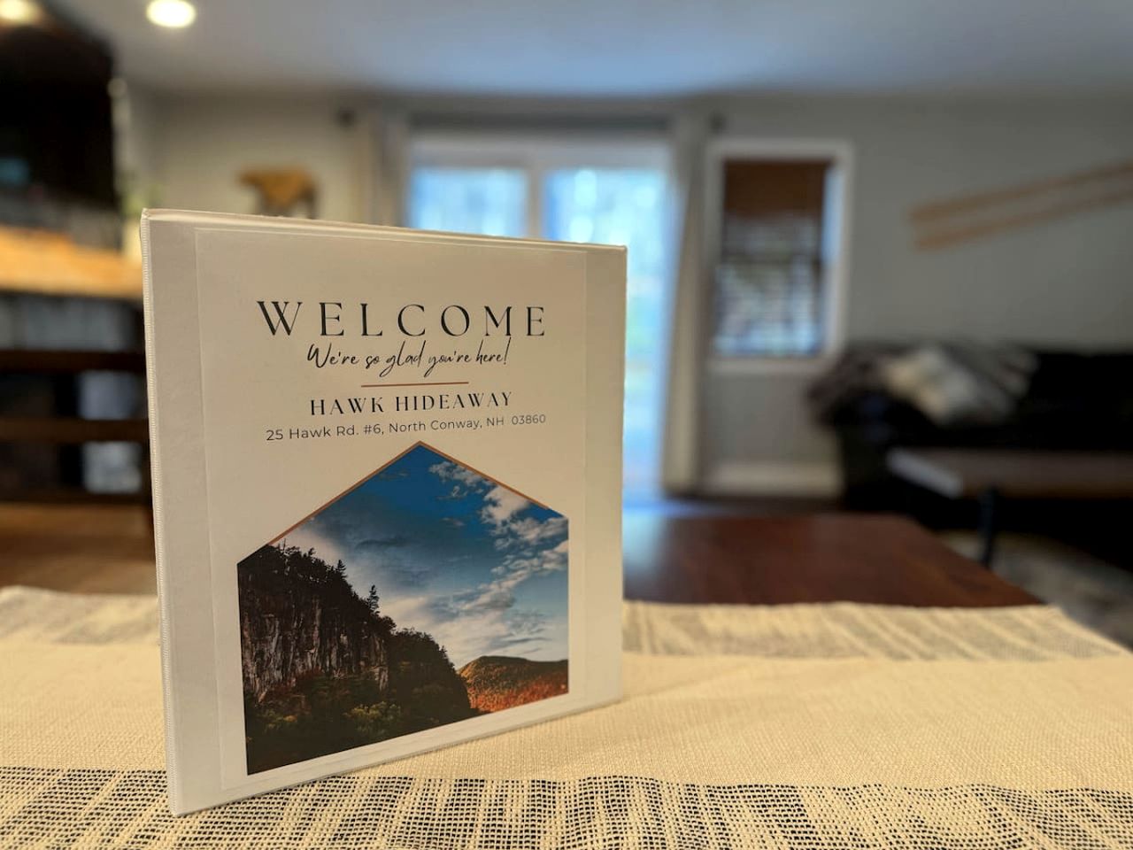 Creekfront Cozy Cottage with Games in North Conway, New Hampshire