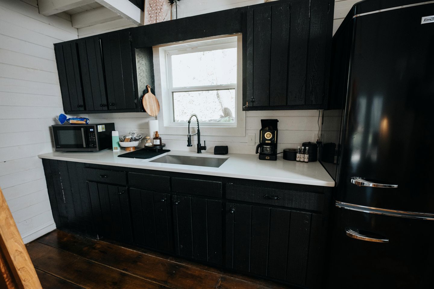 Hygge Hollow Cabin on Fightingtown Creek in Blue Ridge, GA