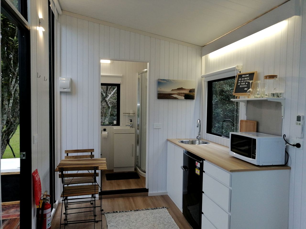 Secluded Tiny House with Outdoor Bathtub in Auckland, New Zealand