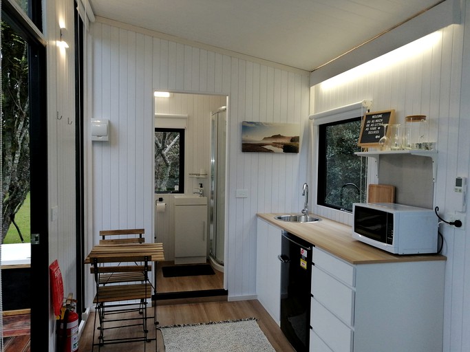 Tiny Houses (New Zealand, Otapaurau, Auckland)