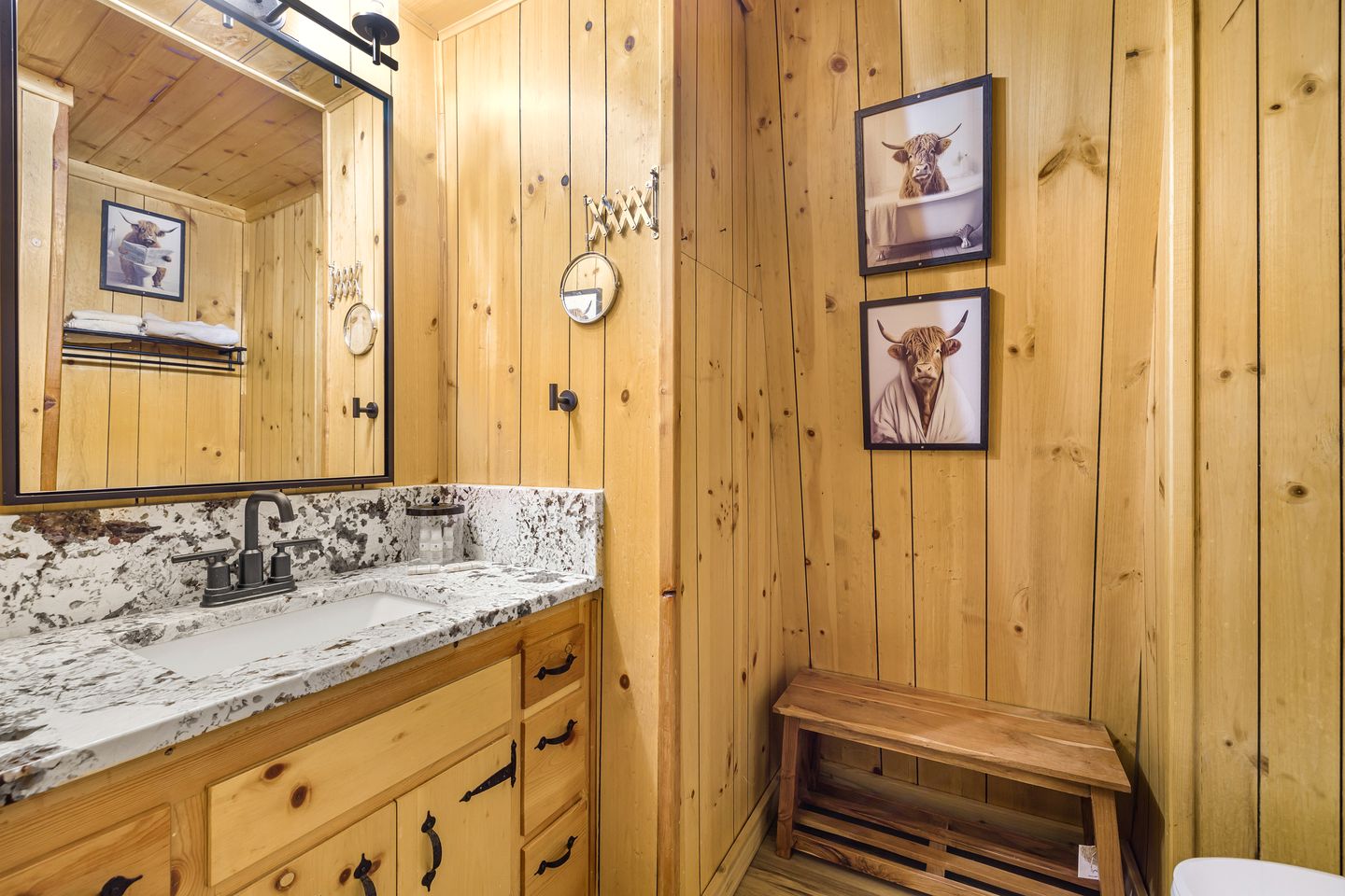 Creekside Cabin with Backyard and Foosball Table Great for Groups in Idaho