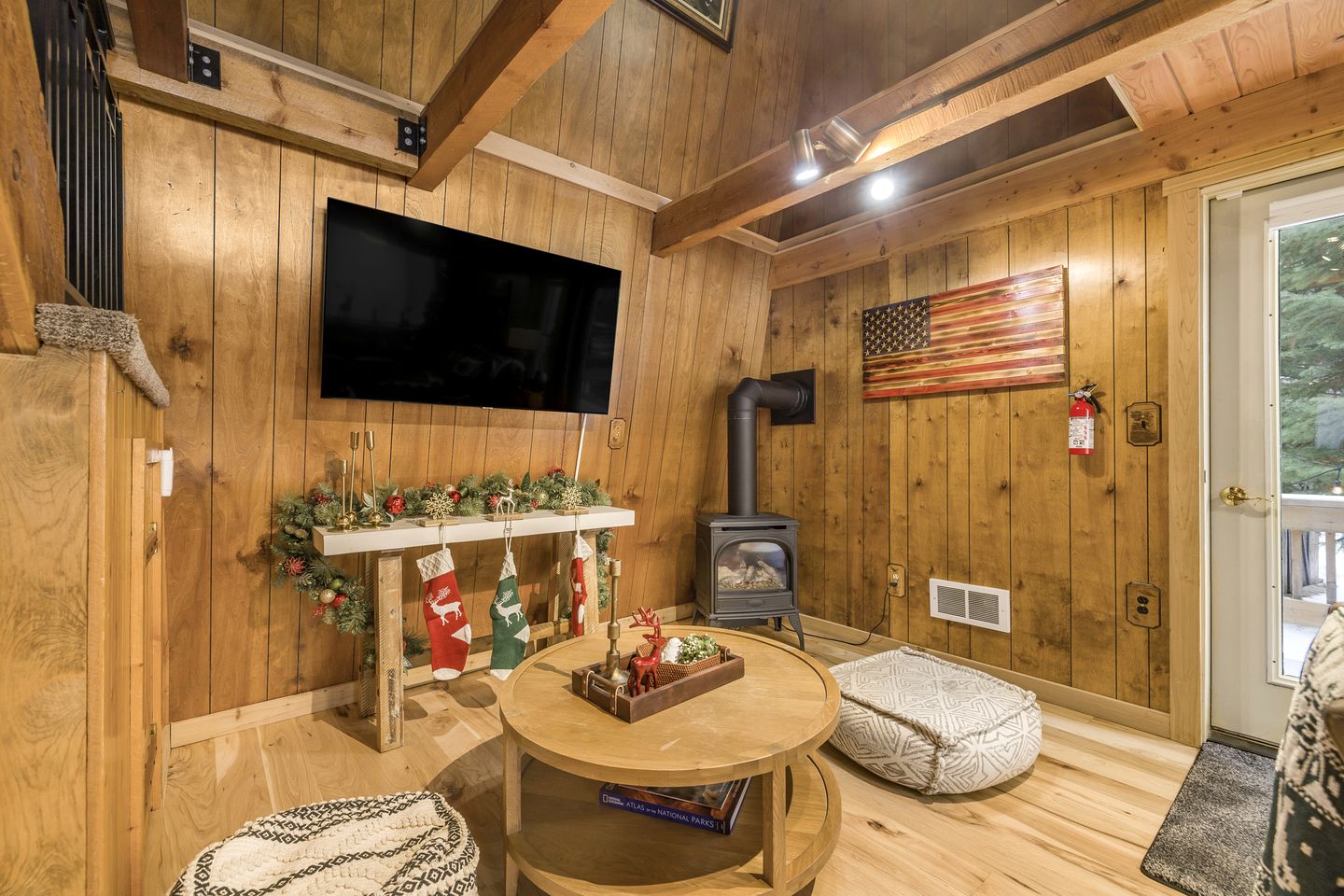 Creekside Cabin with Backyard and Foosball Table Great for Groups in Idaho