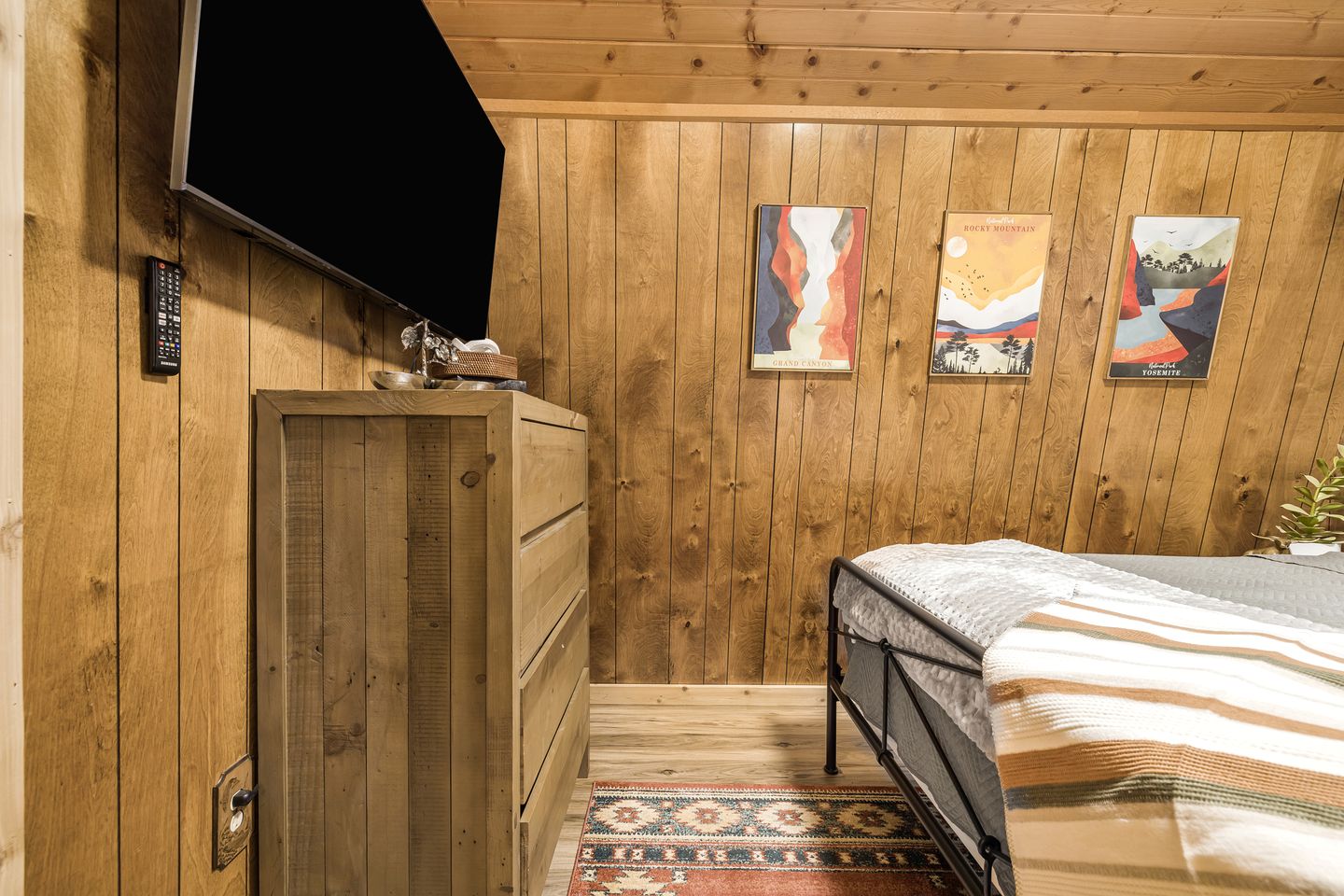 Creekside Cabin with Backyard and Foosball Table Great for Groups in Idaho