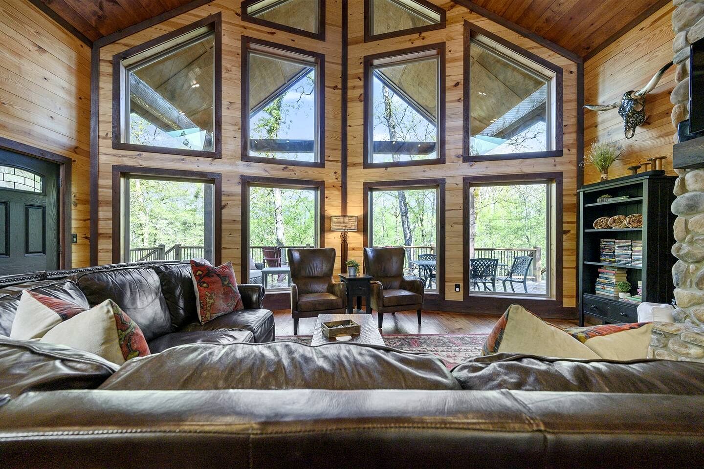 Creekside Cabin Perfect for Family Getaways in Broken Bow, Oklahoma