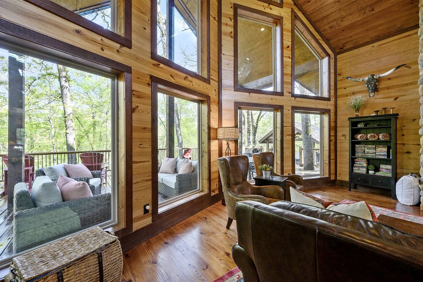 Creekside Cabin Perfect for Family Getaways in Broken Bow, Oklahoma
