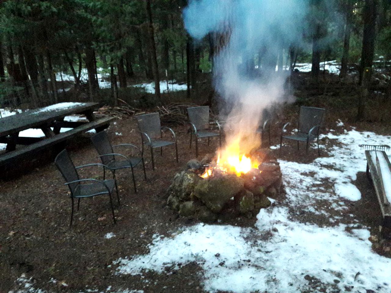 Lassen Creek Cottage, Cabins 50845, Shingletown, United States of America Glamping Hub