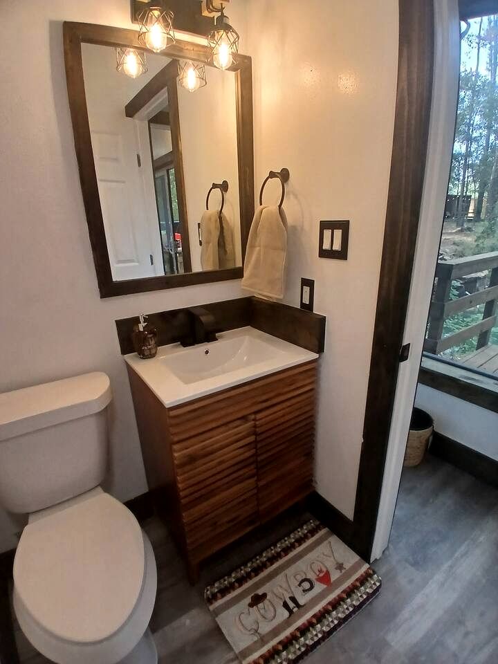 Secluded Container with BBQ for a Waterfront Retreat, Perfect for Fishing and Roasting S'Mores in Grimes County, Texas