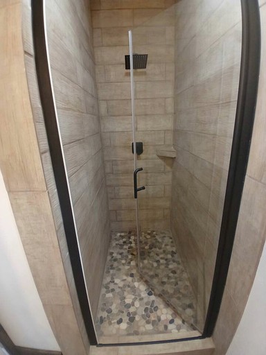 Containers (United States of America, Grimes County, Texas)