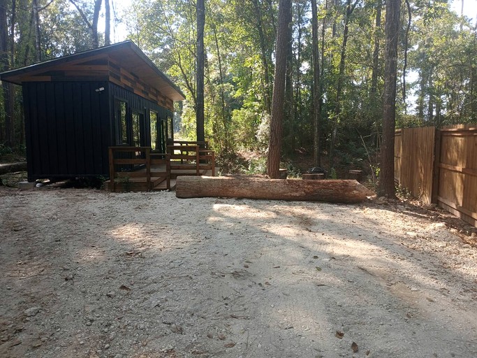 Containers (United States of America, Grimes County, Texas)