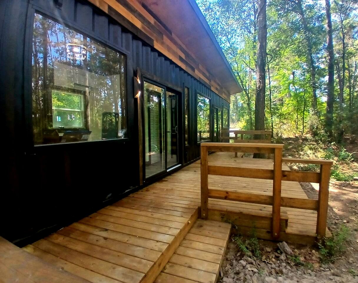 Secluded Container with BBQ for a Waterfront Retreat, Perfect for Fishing and Roasting S'Mores in Grimes County, Texas