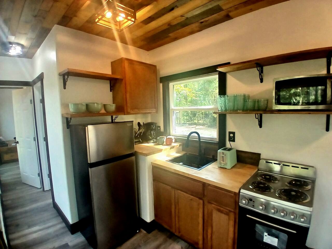 Secluded Container with BBQ for a Waterfront Retreat, Perfect for Fishing and Roasting S'Mores in Grimes County, Texas