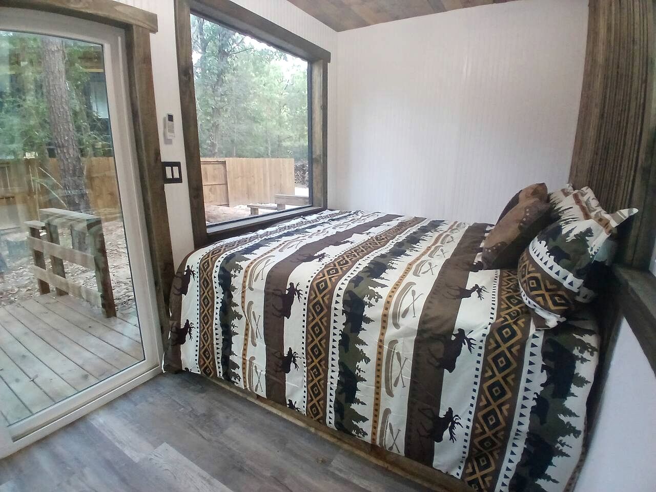 Secluded Container with BBQ for a Waterfront Retreat, Perfect for Fishing and Roasting S'Mores in Grimes County, Texas