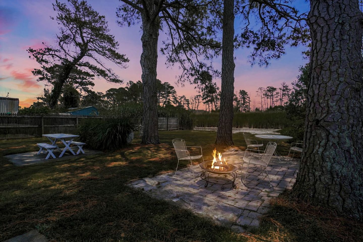 Creekside Cottage with Sunroom and Fire Pit - with Plenty of Outdoor Space Near Assateague Island in Chincoteague, VA
