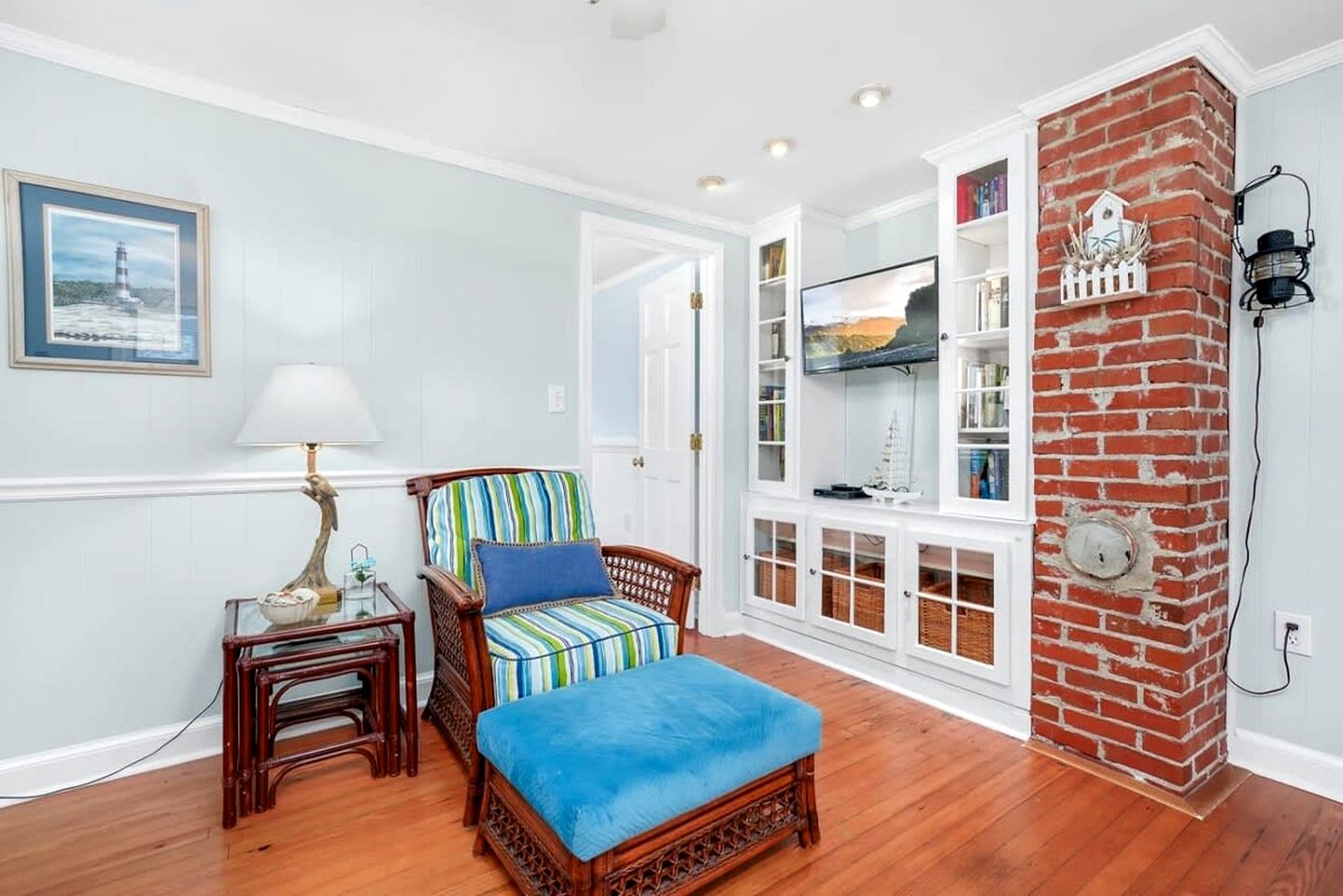 Creekside Cottage with Sunroom and Fire Pit - with Plenty of Outdoor Space Near Assateague Island in Chincoteague, VA