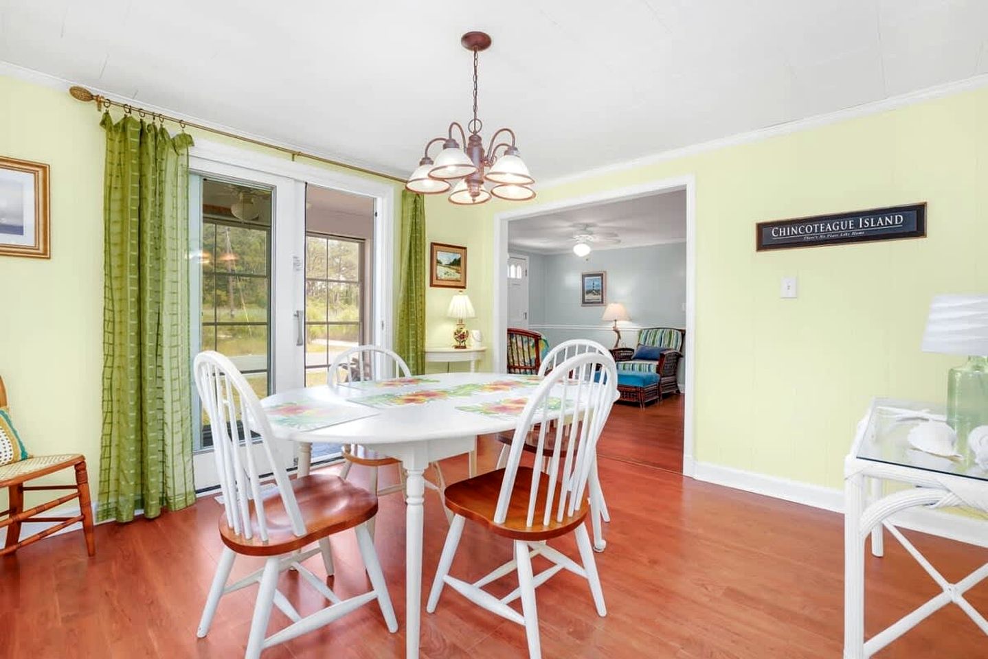 Creekside Cottage with Sunroom and Fire Pit - with Plenty of Outdoor Space Near Assateague Island in Chincoteague, VA