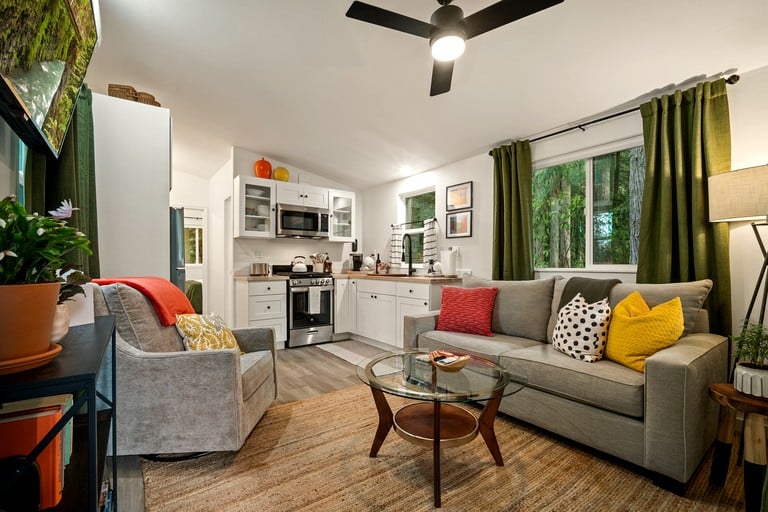 Vacation Rentals (United States of America, --, --)