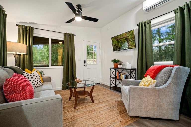 Vacation Rentals (United States of America, --, --)