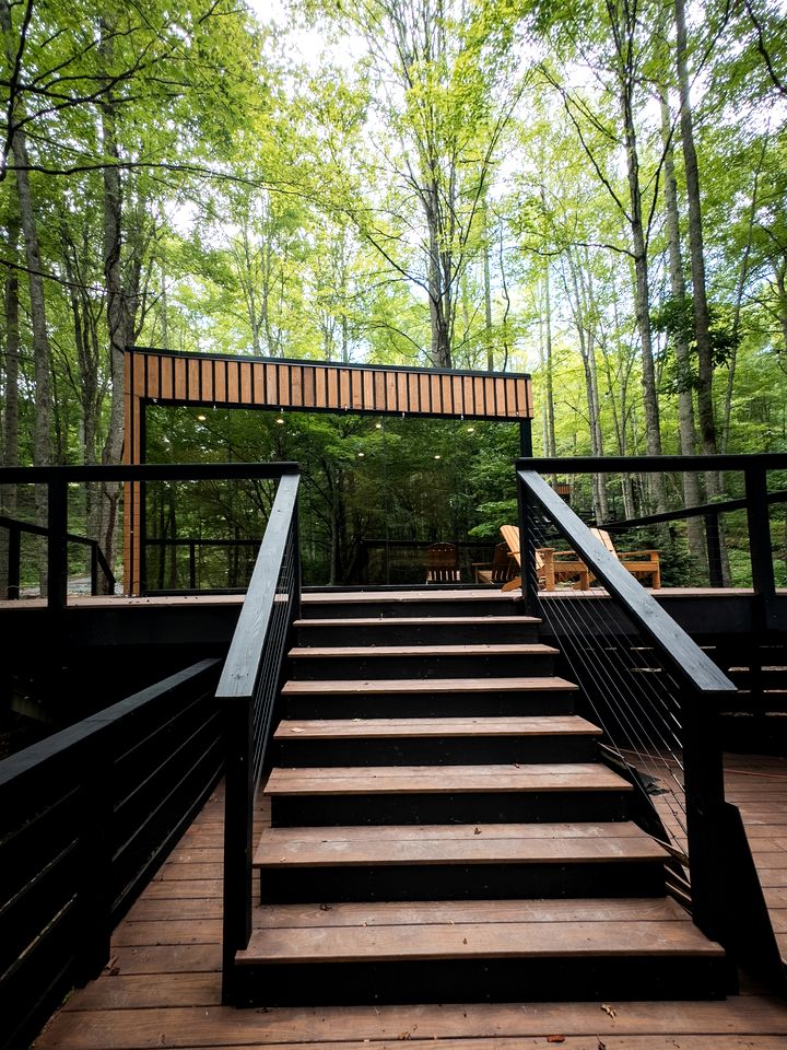 Gorgeous Glass Tiny House Nestled in the Forest for a Romantic Retreat near Mars Hill, NC