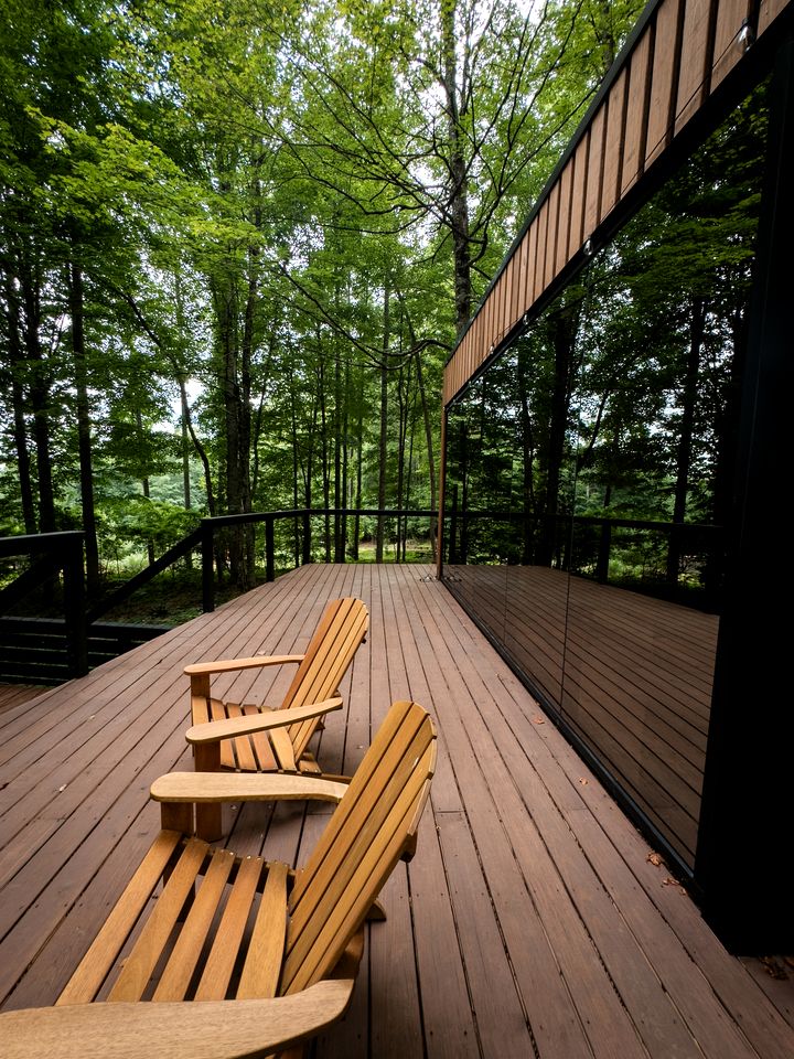 Gorgeous Glass Tiny House Nestled in the Forest for a Romantic Retreat near Mars Hill, NC