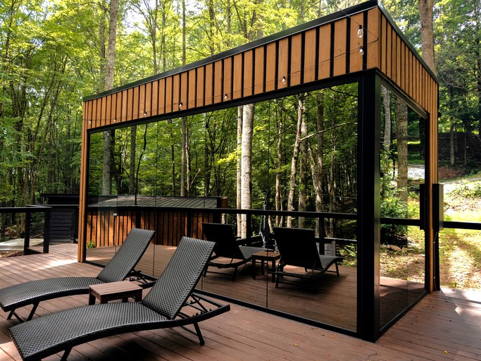 Incredible Glass Tiny House for a Pet-Friendly Romantic Escape in Nature near Mars Hill, NC
