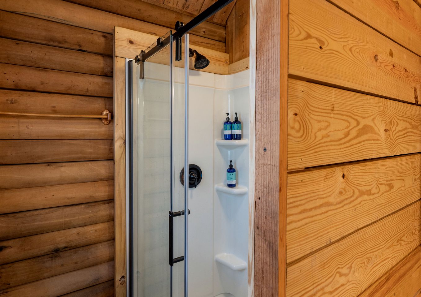 Creekside Family Cabin with Deck and BBQ in Topton, North Carolina