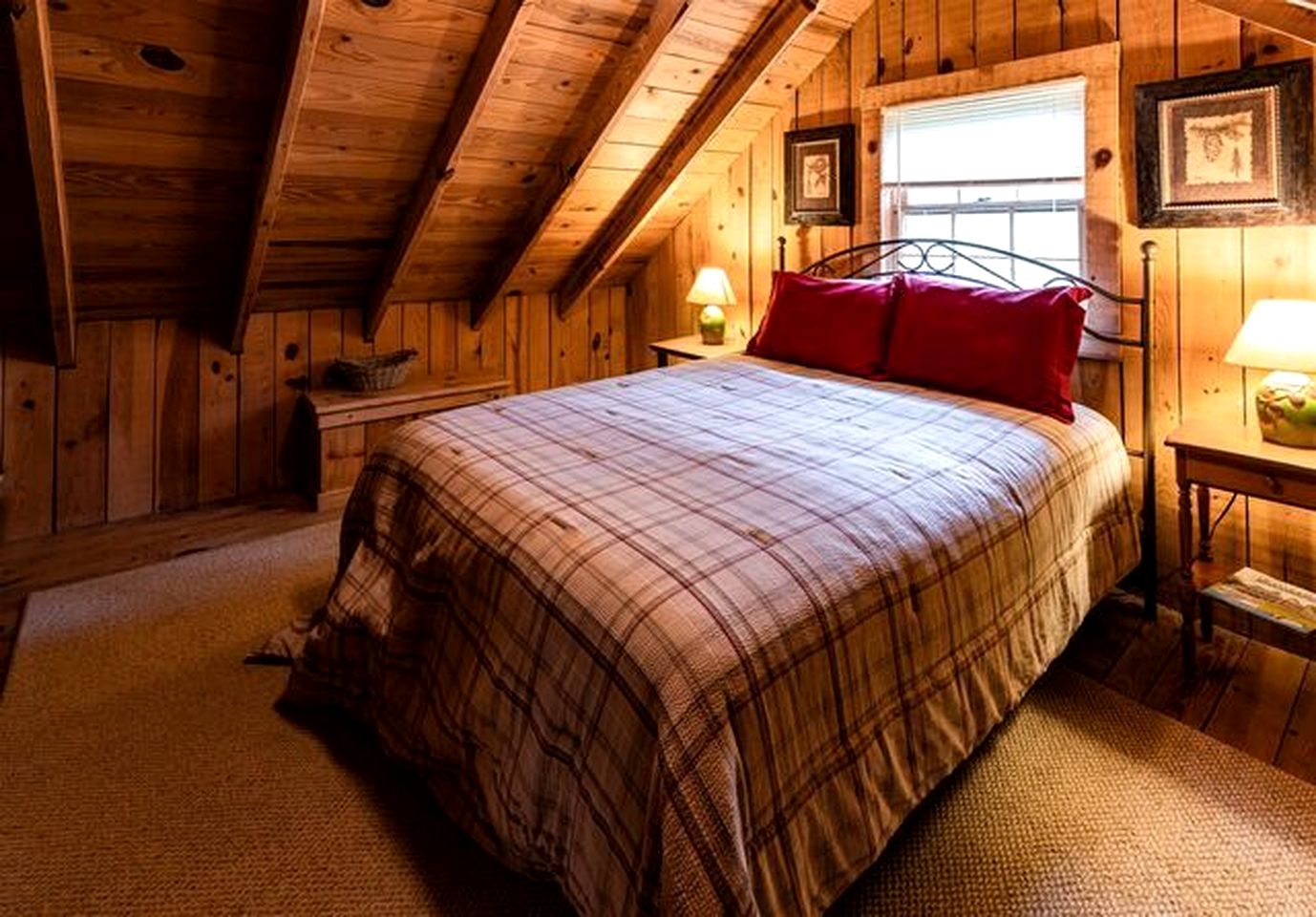 Creekside Family Cabin with Deck and BBQ in Topton, North Carolina