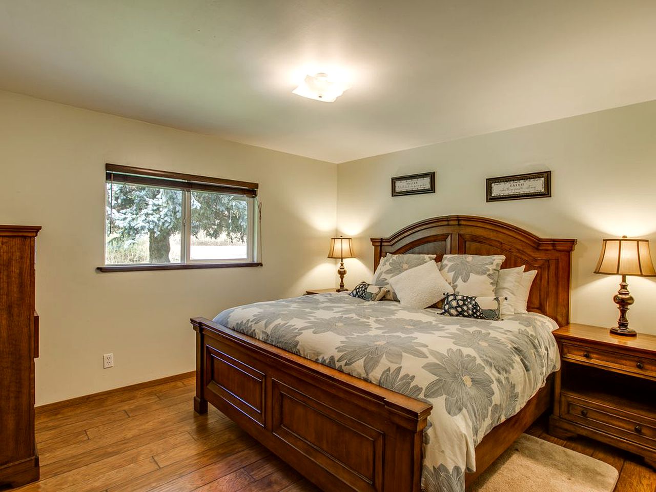 Spacious Cabin Rental for Families near Leavenworth, Washington