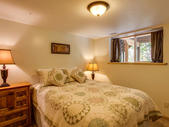 Cabins (Leavenworth, Washington, United States)