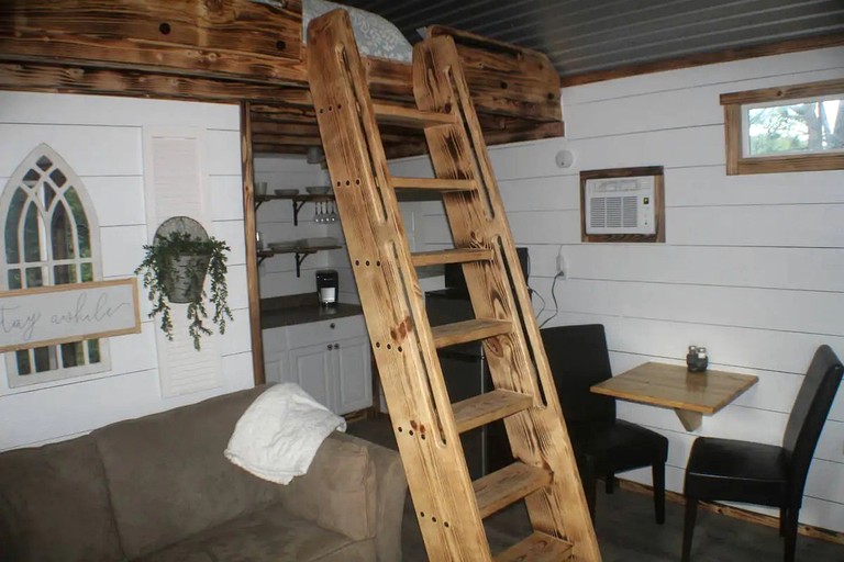 Tree Houses (United States of America, Forestburg, Texas)