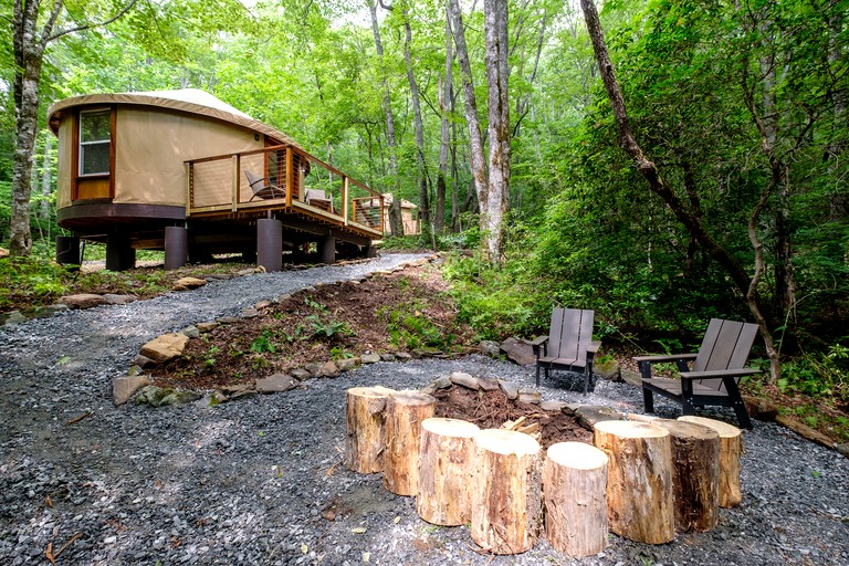 Yurts (United States of America, Balsam Grove, North Carolina)