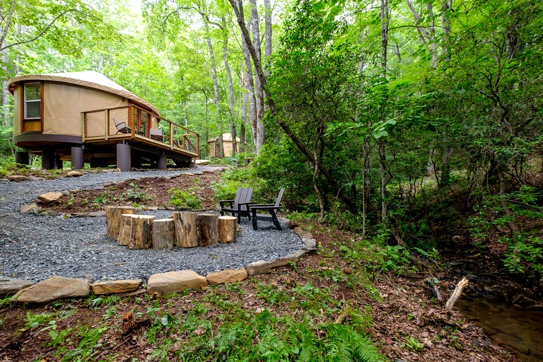 Yurts (United States of America, Balsam Grove, North Carolina)