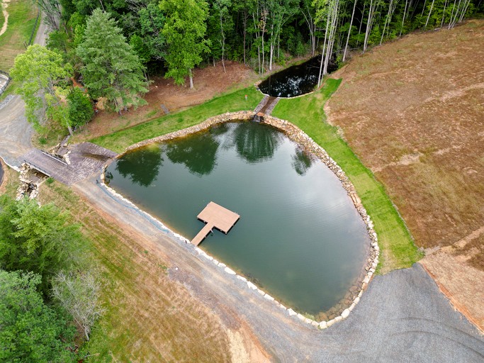 Yurts (United States of America, Balsam Grove, North Carolina)