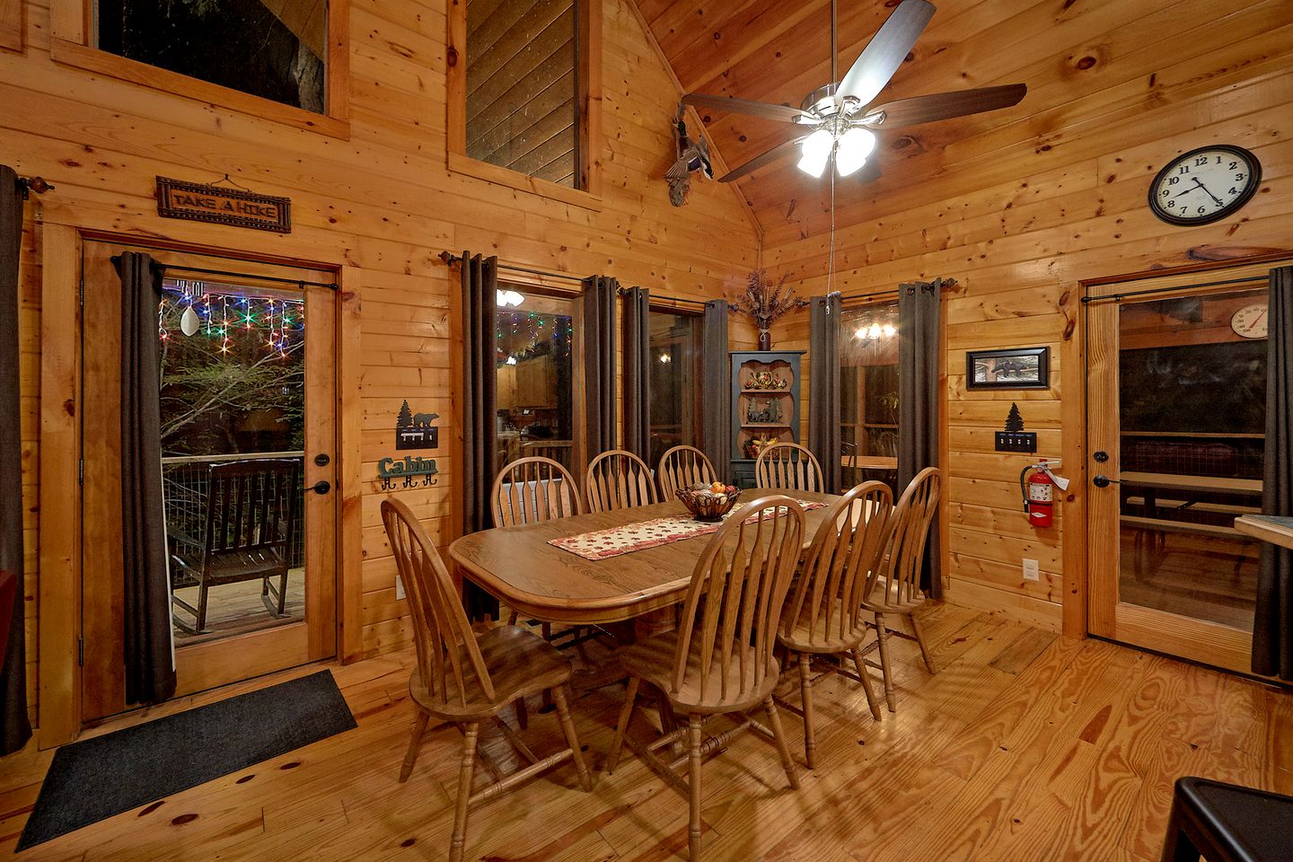 Creekside Tennessee Cabin Rental for Great Smoky Mountains Getaways