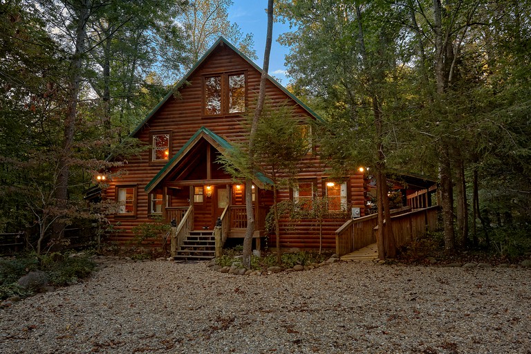 -- (United States, Gatlinburg, Tennessee)