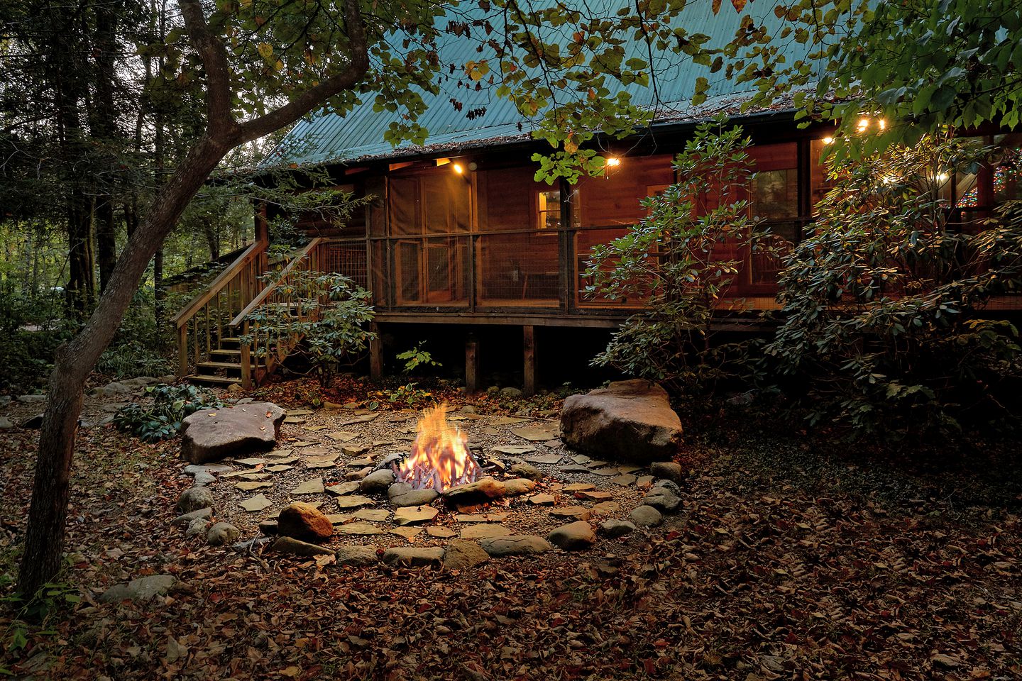 Creekside Tennessee Cabin Rental for Great Smoky Mountains Getaways