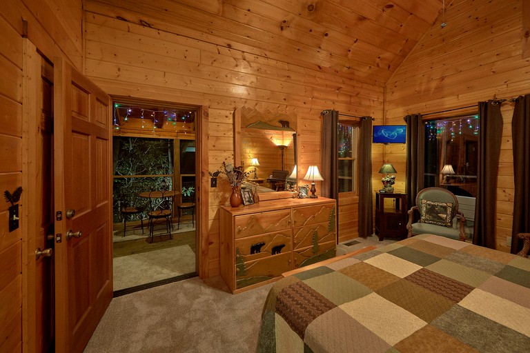 -- (United States, Gatlinburg, Tennessee)