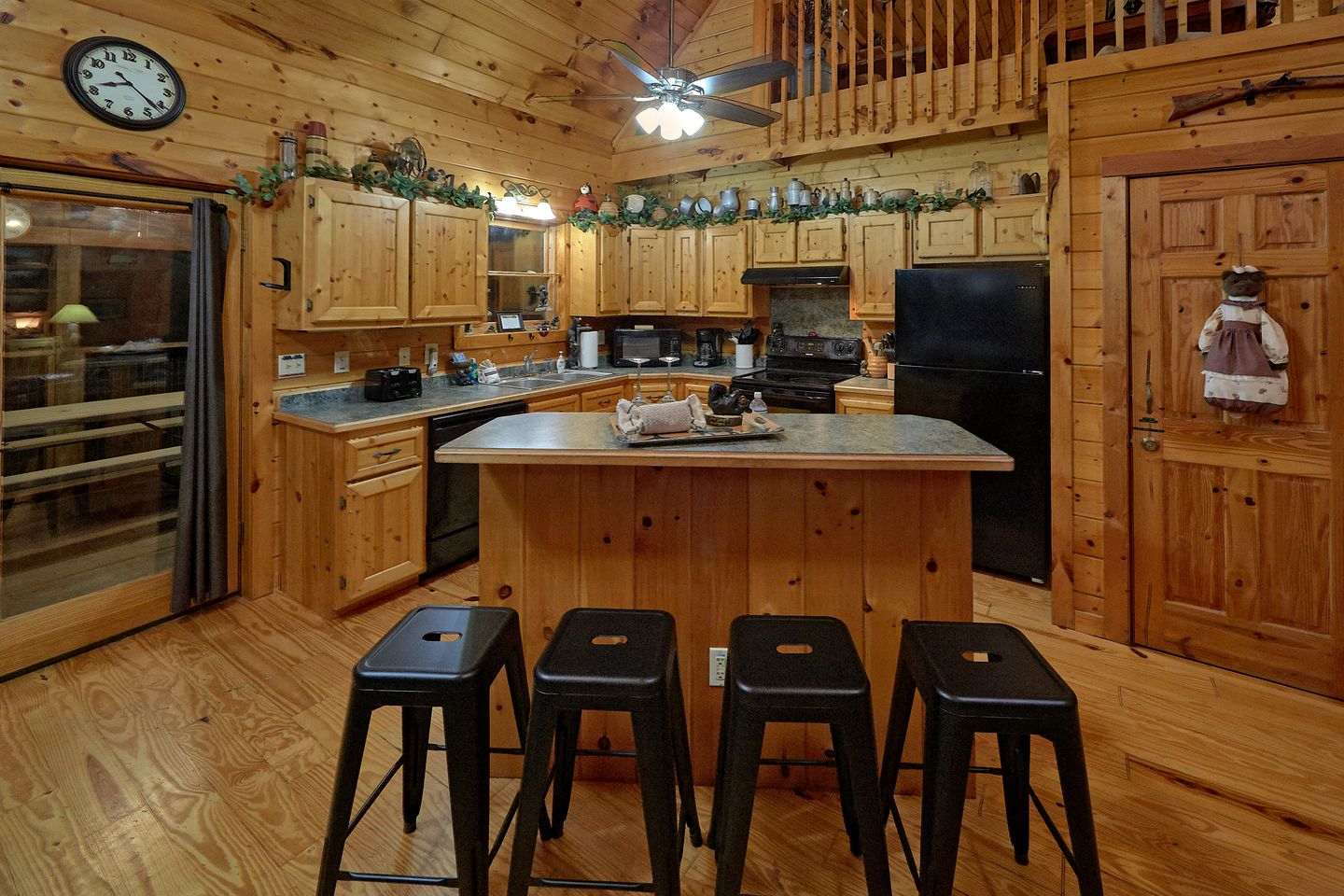 Creekside Tennessee Cabin Rental for Great Smoky Mountains Getaways