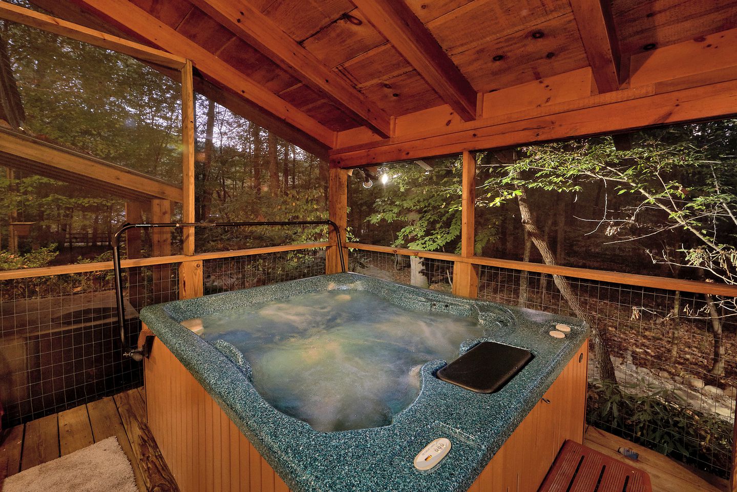 Creekside Tennessee Cabin Rental for Great Smoky Mountains Getaways