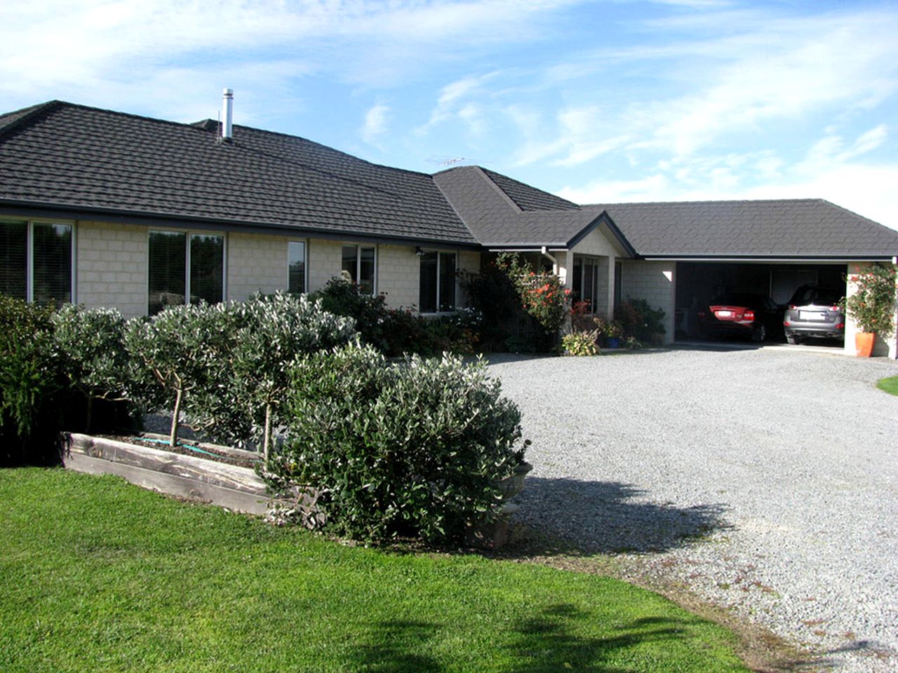 Lovely Bed and Breakfast Getaway for Two Guests in Ashburton, New Zealand