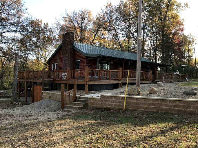 Log Cabins (Decatur, Illinois, United States)