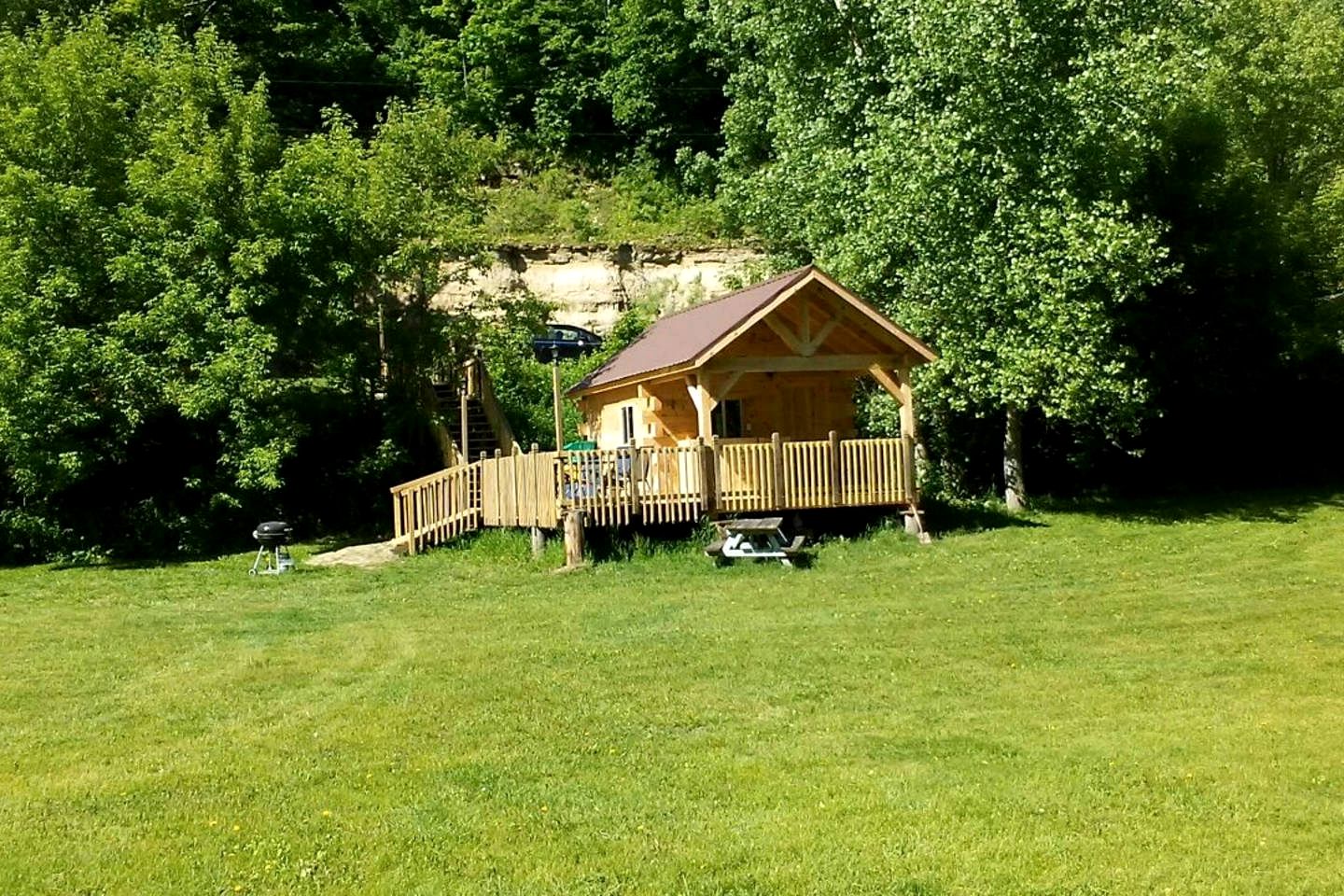 Cabin Getaway near Readstown, Wisconsin