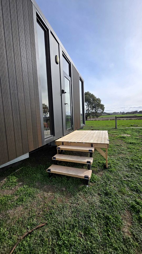 Cozy Tiny House Stay with Farm Animals near Ballarat, Victoria