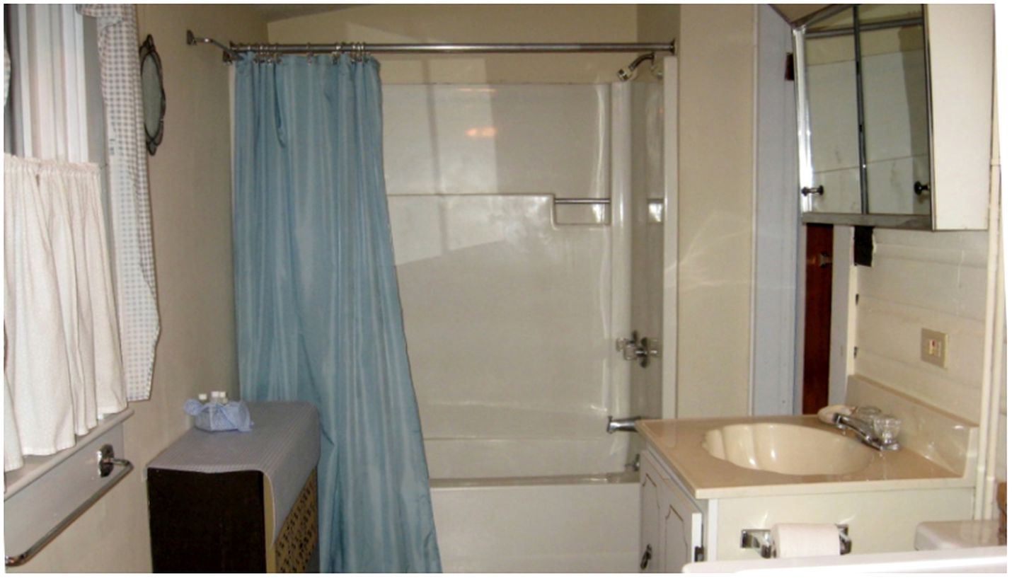 Cozy Cabin Just Steps from Crystal Lake in Gilmanton, New Hampshire