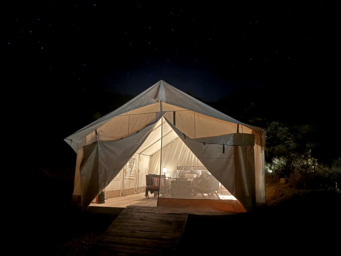 Serene Cozy Tent with Spectacular Desert and Sunset Views in Nevada | Vacation Rentals (Boulder City, Nevada, United States of America)