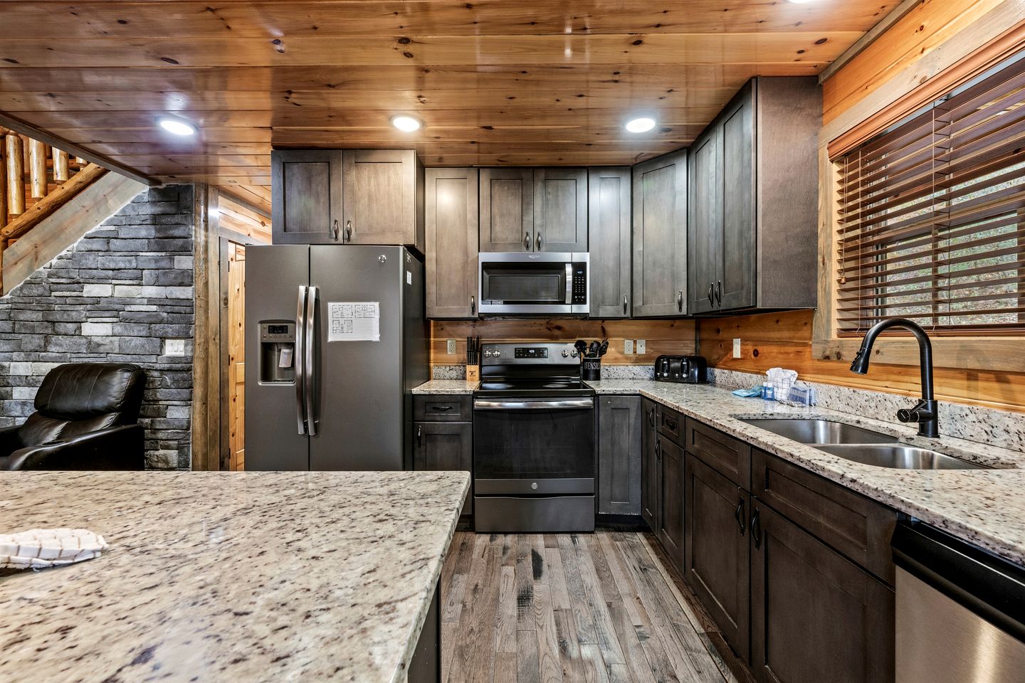 Luxurious Smoky Mountain Cabin with Indoor Pool & Hot Tub Near Dollywood in Pigeon Forge, TN