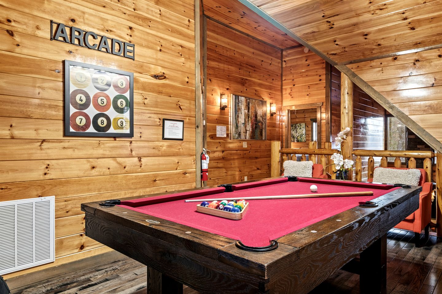 Luxurious Smoky Mountain Cabin with Indoor Pool & Hot Tub Near Dollywood in Pigeon Forge, TN